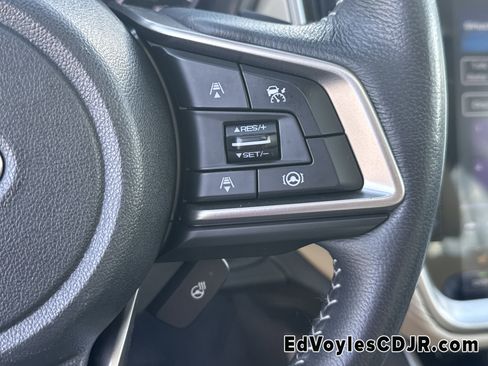 Used 2022 Subaru Outback Limited image 32