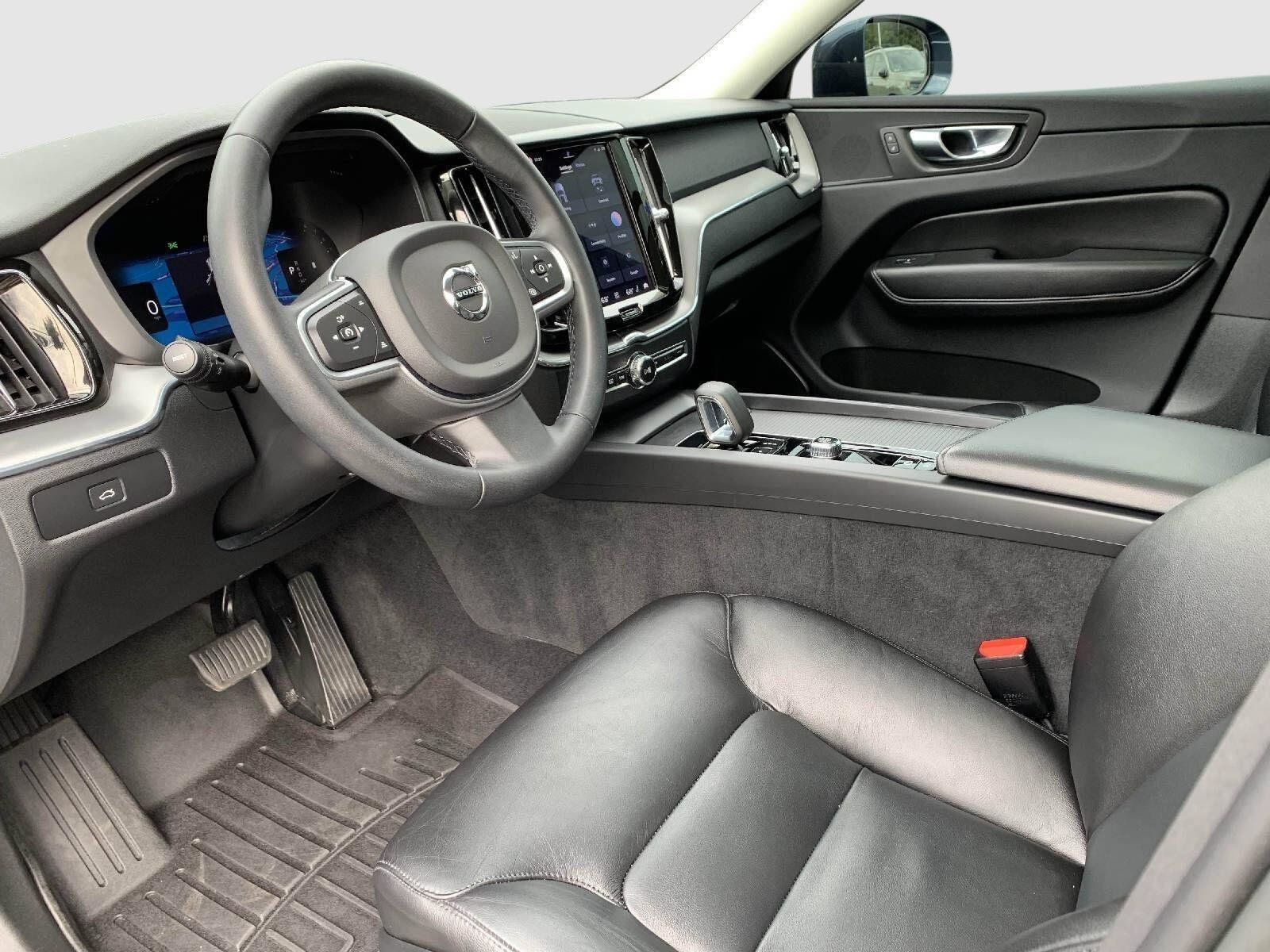 Used 2023 Volvo XC60 B5 Core w/ Climate Package AWD/4WD image 27