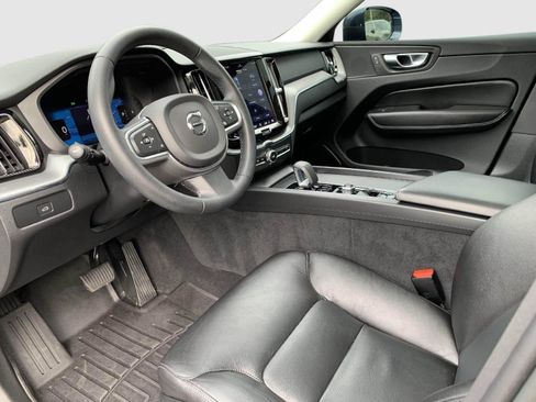 Used 2023 Volvo XC60 B5 Core w/ Climate Package AWD/4WD image 27