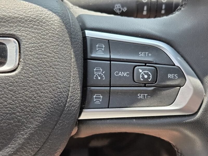 Used 2024 Jeep Compass Limited AWD/4WD image 27