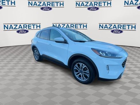 Used 2022 Ford Escape SEL image 2