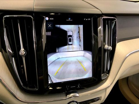 Used 2025 Volvo XC60 B5 Plus w/ Protection Package Premier AWD/4WD image 26