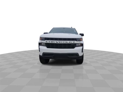 Used 2019 Chevrolet Silverado 1500 Custom w/ Custom Value Package RWD image 3