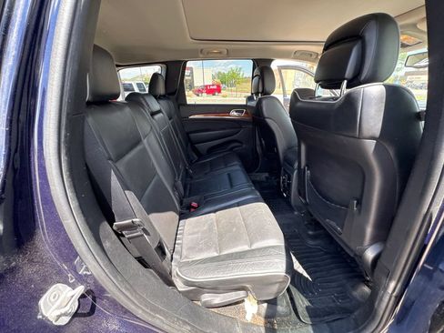 Used 2013 Jeep Grand Cherokee Overland w/ Advance Technology Group AWD/4WD image 13
