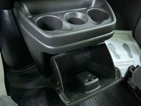 Used 2019 Chevrolet Express 2500 image 23