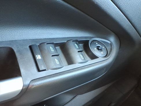 Certified 2017 Ford Escape SE image 16