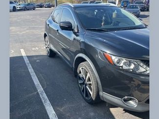 Used 2017 Nissan Rogue Sport SL w/ SL Premium Package video 1