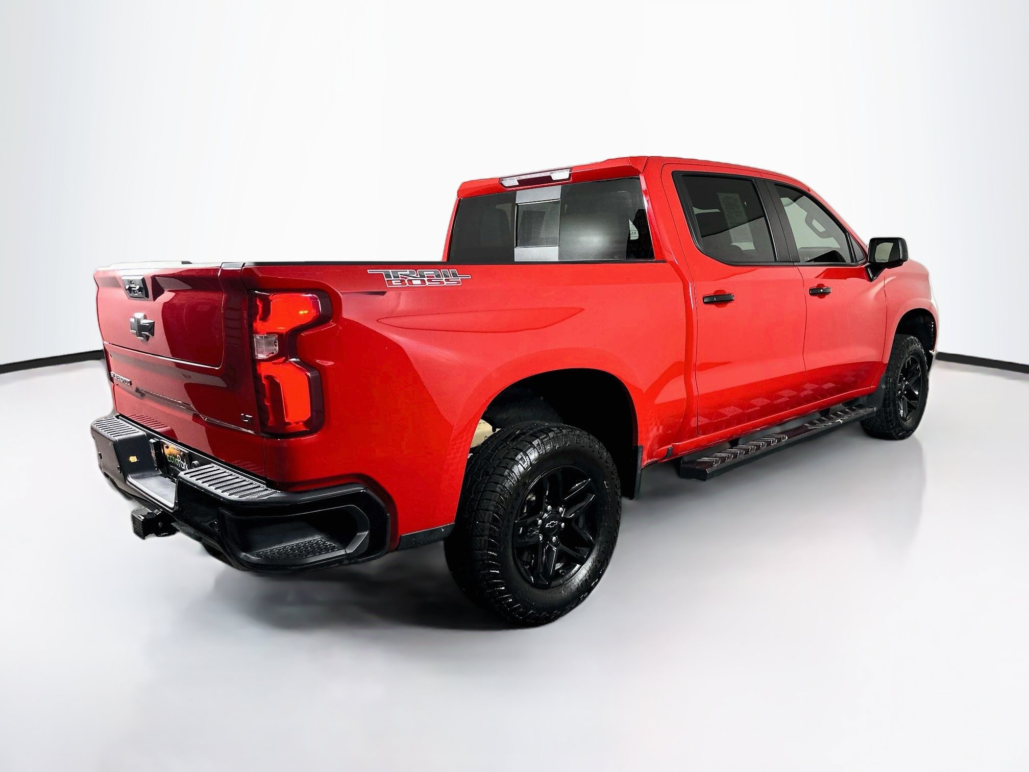 Used 2024 Chevrolet Silverado 1500 LT Trail Boss w/ Convenience Package II AWD/4WD image 9