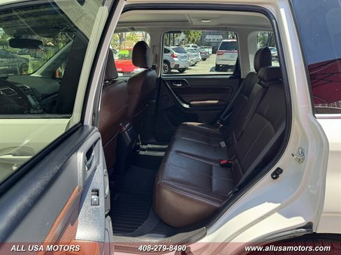 Used 2017 Subaru Forester 2.5i Touring AWD/4WD image 22
