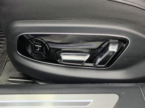 Used 2021 Audi A8 L 3.0T w/ Executive Plus Package image 27