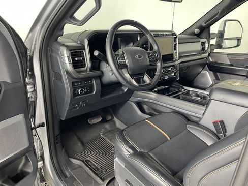 Used 2024 Ford F350 Platinum w/ FX4 Off-Road Package AWD/4WD image 3