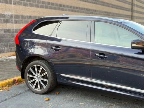 Used 2017 Volvo XC60 T6 Inscription w/ Climate Package AWD/4WD image 19