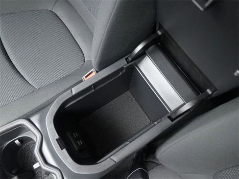 Certified 2022 Toyota RAV4 LE image 19