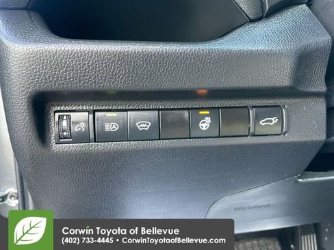 Used 2023 Toyota RAV4 XLE Premium image 19