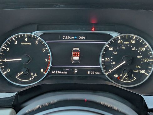 Used 2022 Nissan Pathfinder SV image 20