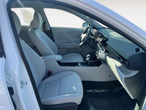 Certified 2026 Hyundai Kona SE AWD/4WD image 15