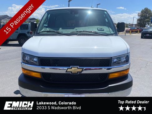 Used 2025 Chevrolet Express 3500 LT w/ LT Preferred Equipment Group RWD image 8