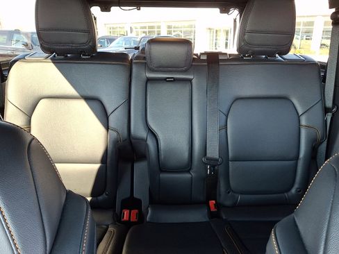 Used 2023 Ford Bronco Badlands w/ Sasquatch Package image 19