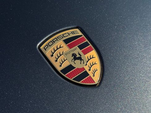 Used 2025 Porsche Taycan RWD image 6
