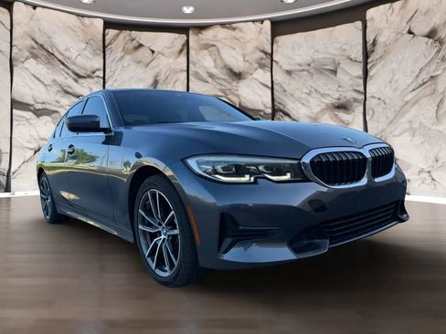 Used 2021 BMW 330i Sedan w/ Driving Assistance Package image 3