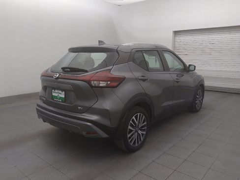 Used 2021 Nissan Kicks SV FWD image 9