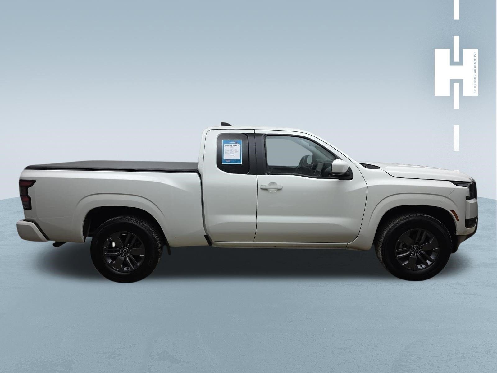 Used 2025 Nissan Frontier SV RWD image 3