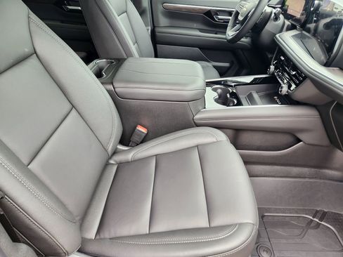 New 2026 Chevrolet Tahoe LT w/ Comfort Package image 14