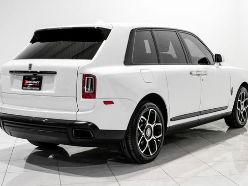 Used 2022 Rolls-Royce Cullinan Black Badge AWD/4WD image 5