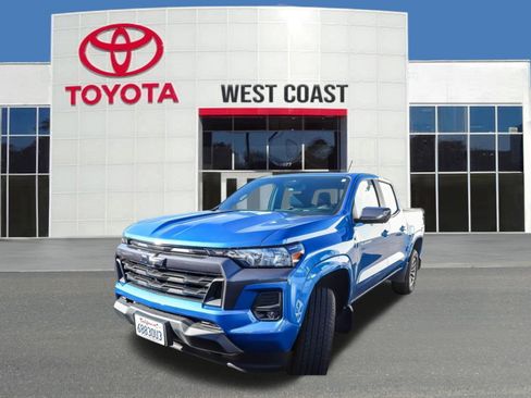 Used 2023 Chevrolet Colorado LT w/ LT Convenience Package II image 1