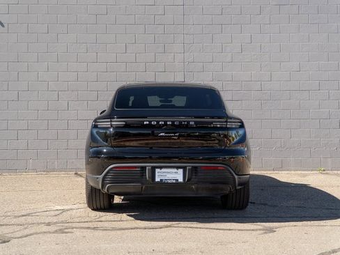 Certified 2024 Porsche Macan 4 Electric image 6