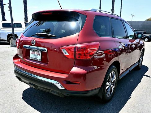 Used 2017 Nissan Pathfinder S FWD image 7