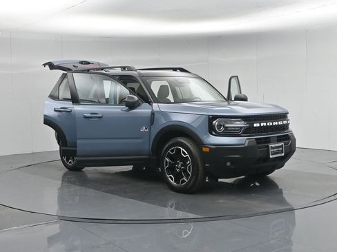 Certified 2025 Ford Bronco Sport Outer Banks w/ Outer Banks Tech Package+ image 39