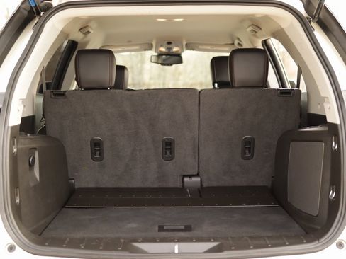 Used 2015 Chevrolet Equinox LT w/ Chrome Appearance Package image 25