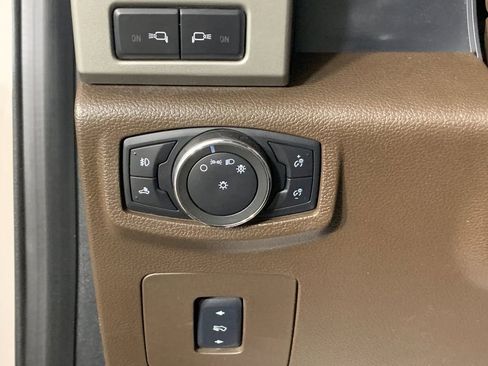 Used 2017 Ford F150 King Ranch w/ Equipment Group 601A Luxury AWD/4WD image 17