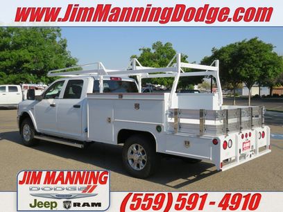 New 2024 RAM 3500 Tradesman w/ Chrome Appearance Group