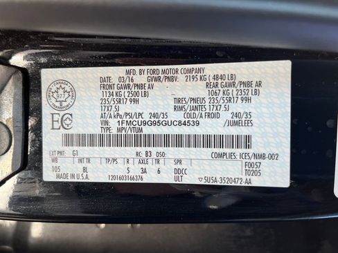 Used 2016 Ford Escape SE w/ Leather Comfort Package image 29