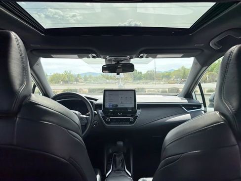 Used 2025 Toyota Corolla XSE image 12