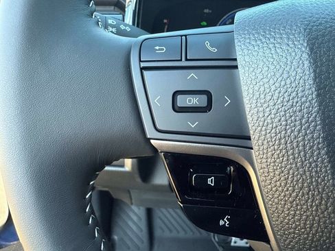 Used 2026 Toyota Camry SE w/ Convenience Package image 28