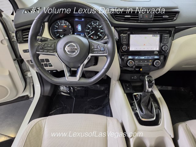 Used 2019 Nissan Rogue Sport SL w/ Premium Package AWD/4WD image 17