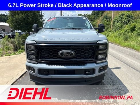 Used 2025 Ford F350 Lariat w/ Lariat Ultimate Package AWD/4WD image 2