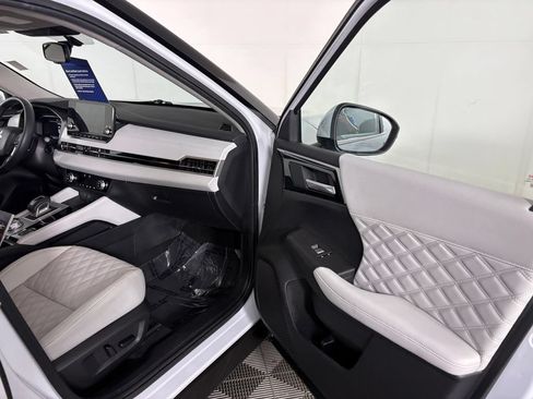 Used 2023 Mitsubishi Outlander SEL FWD image 37