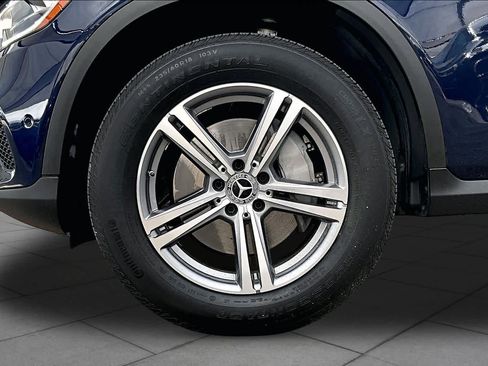 Certified 2022 Mercedes-Benz GLC 300 image 11