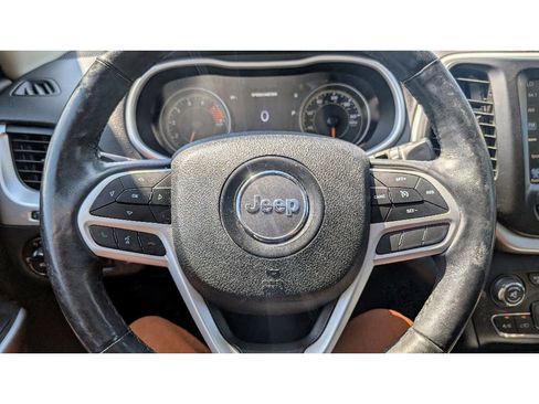 Used 2018 Jeep Cherokee Trailhawk w/ Comfort/Convenience Group image 20