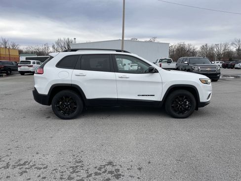 Certified 2023 Jeep Cherokee Altitude Lux image 8