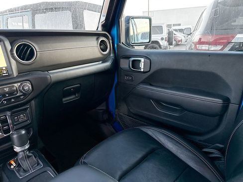 Used 2022 Jeep Wrangler Unlimited Sahara w/ Cold Weather Group image 25