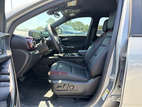 Used 2026 Chevrolet Equinox RS w/ Convenience Package III FWD image 14