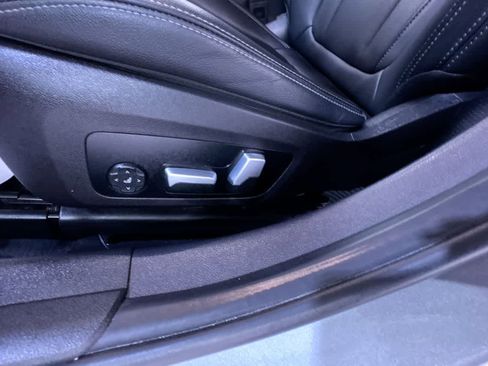 Used 2023 BMW 330i xDrive Sedan w/ Premium Package image 13