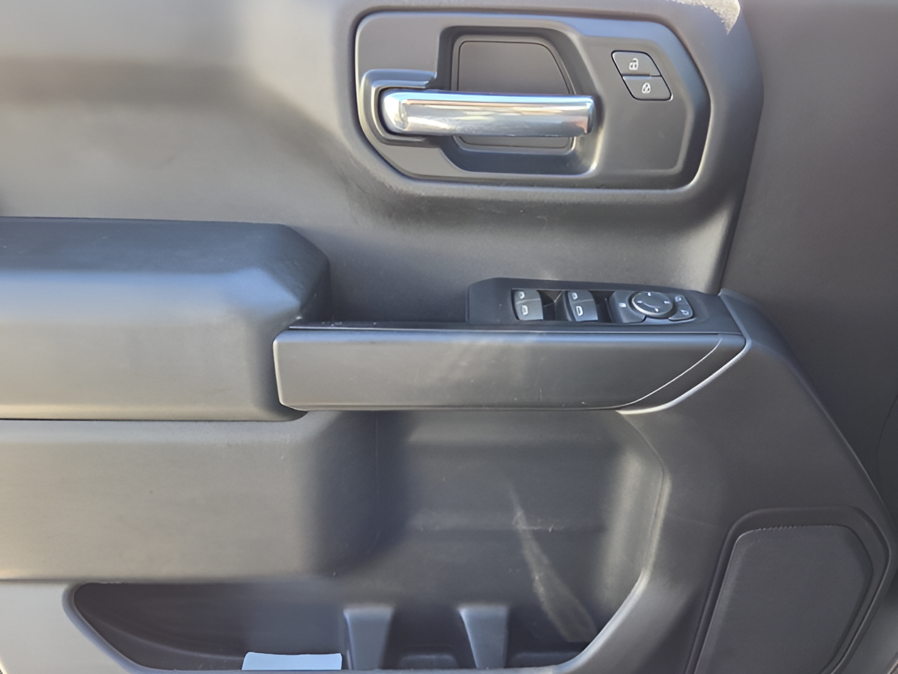 Used 2020 Chevrolet Silverado 1500 Custom Trail Boss w/ Custom Convenience Package AWD/4WD image 26