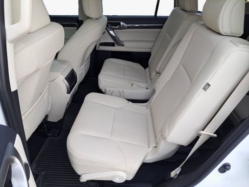 Used 2023 Lexus GX 460 Premium AWD/4WD image 15