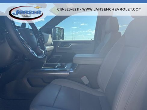 Used 2024 Chevrolet Silverado 2500 LTZ w/ LTZ Premium Package image 12